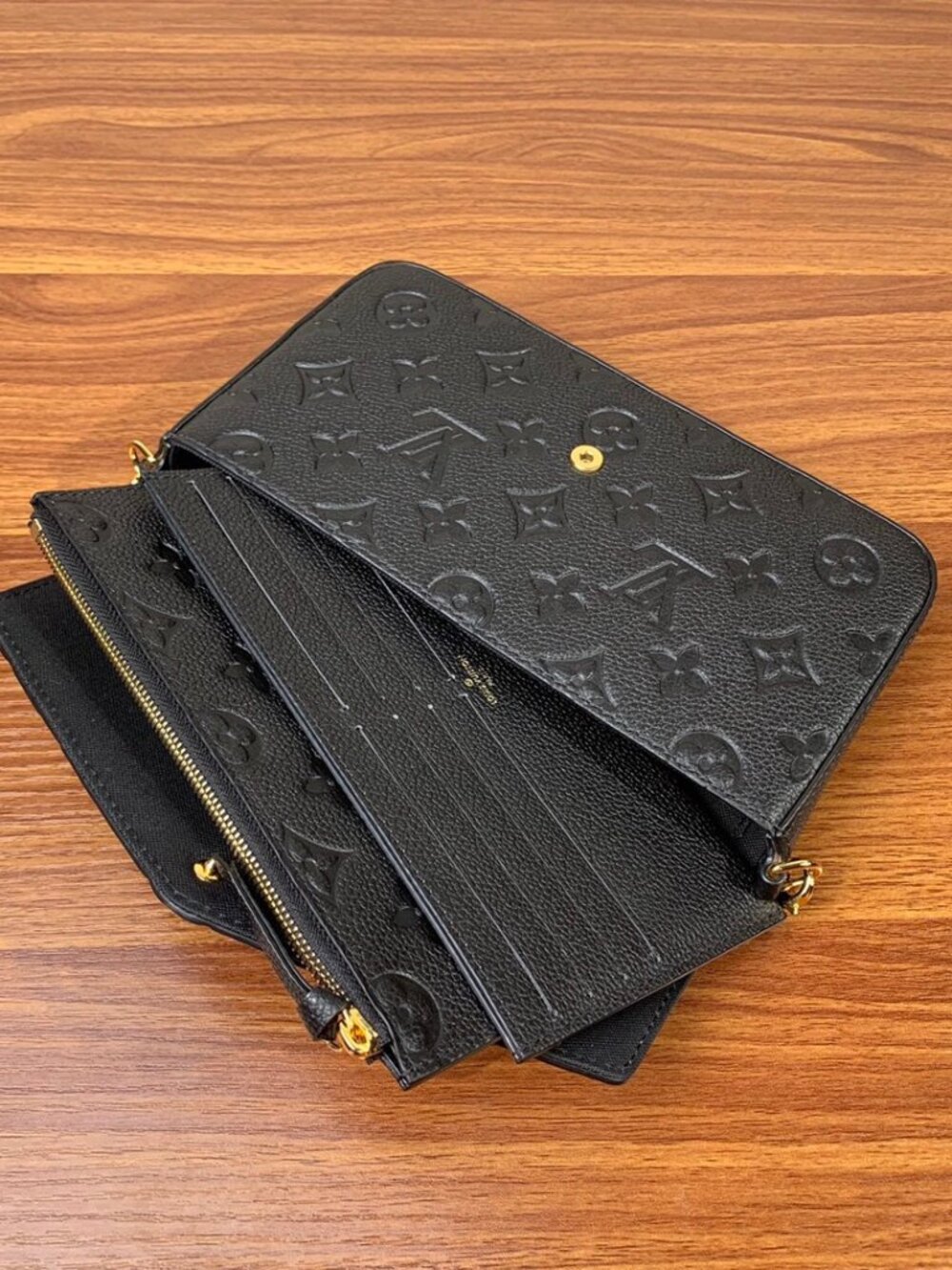 🍷LV FÉLICIE POCHETTE Monogram Empreinte Leather - Picture 6 of 9